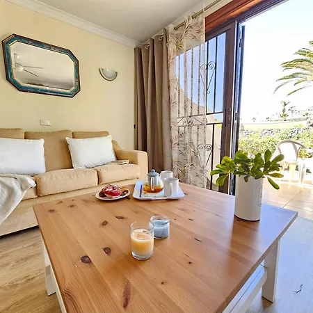 New Stunning Golf View & Pool , South Tenerife *