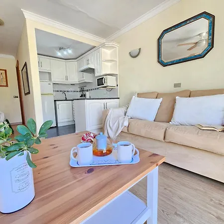 New Stunning Golf View & Pool , South Tenerife سان ميغيل ذي أبونا